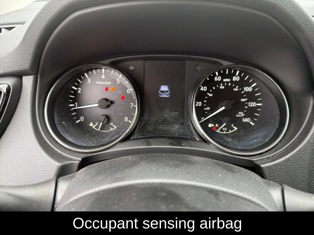 Used 2021 Nissan Rogue Sport S image 15