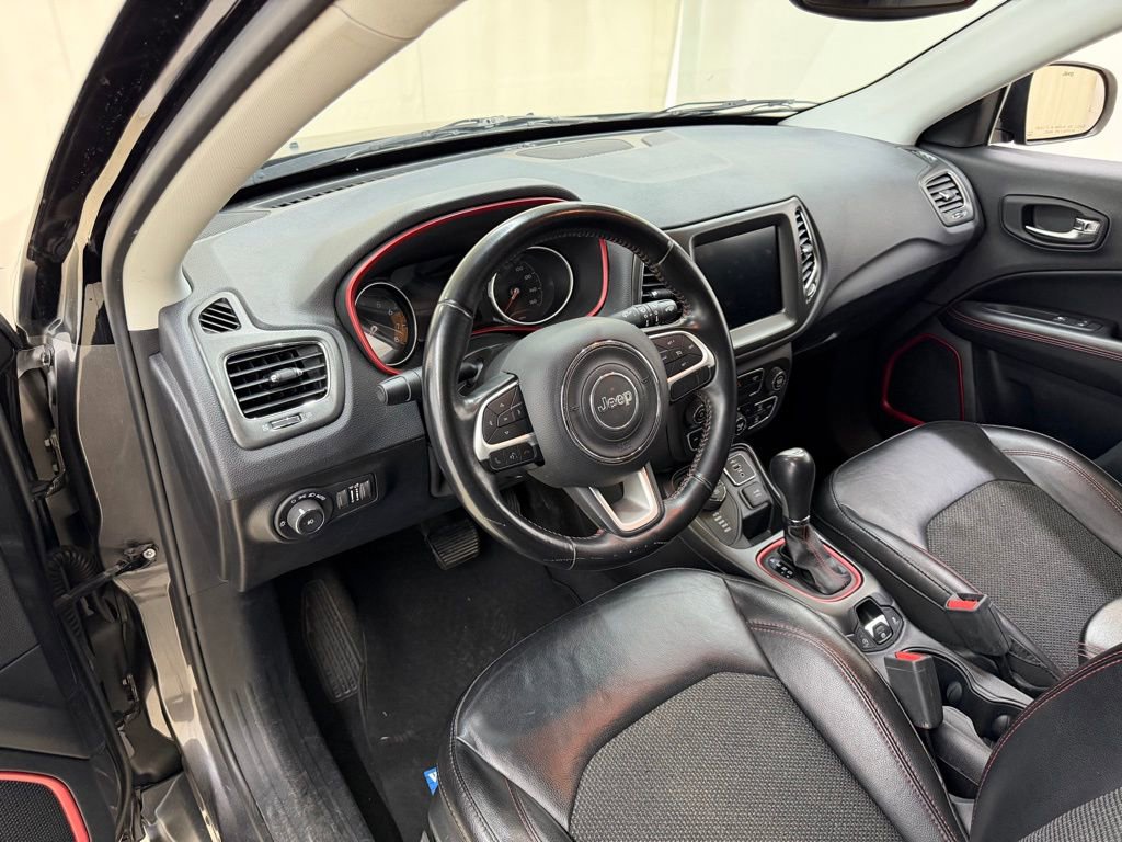 Used 2020 Jeep Compass Trailhawk image 19