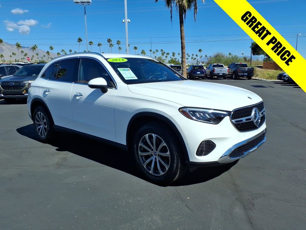 Used 2024 Mercedes-Benz GLC 300 4MATIC image 1