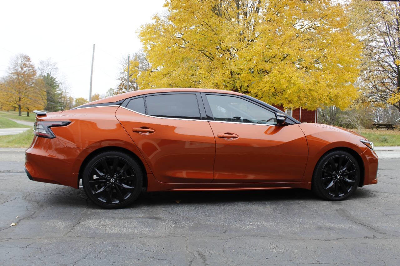 Used 2019 Nissan Maxima SR w/ Premium Package image 13