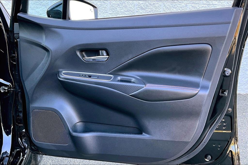 Used 2025 Nissan Versa SR w/ Trunk Package image 26