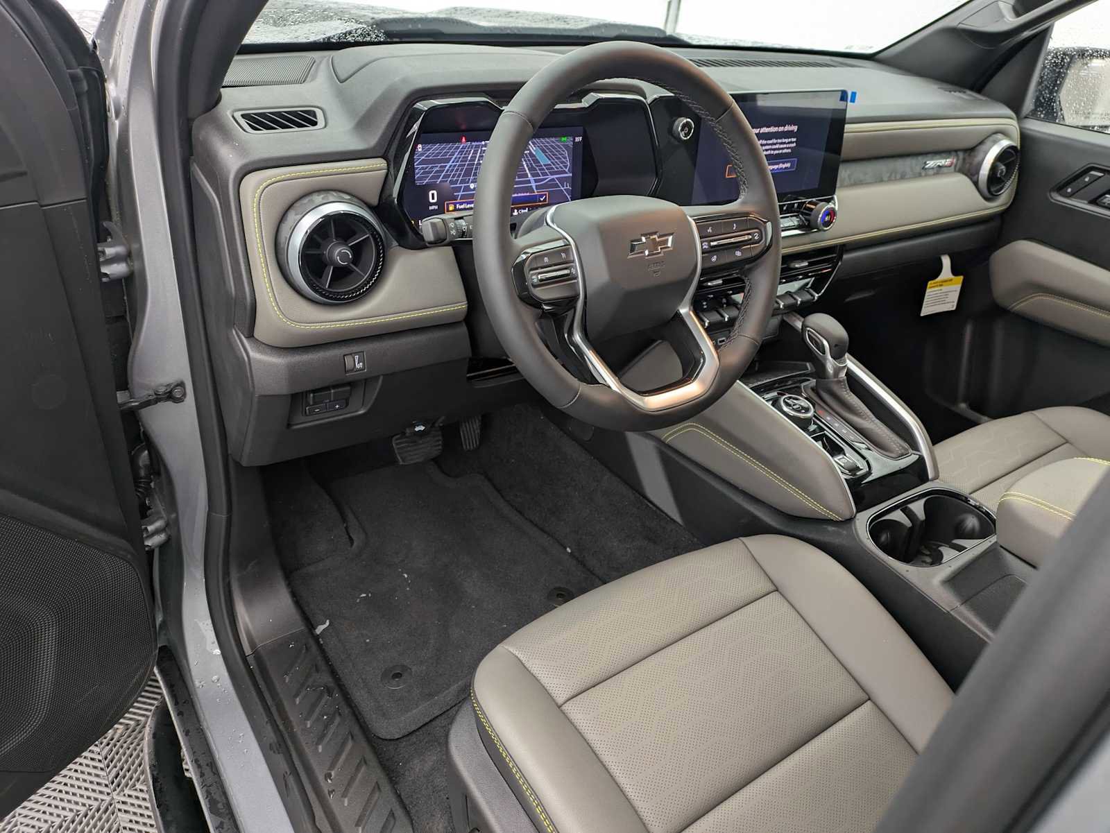New 2026 Chevrolet Colorado ZR2 w/ Technology Package image 2