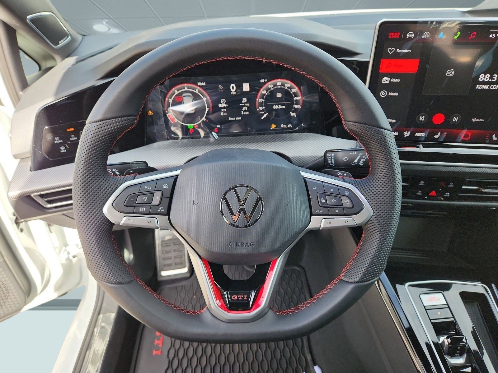 New 2026 Volkswagen Golf SE image 21