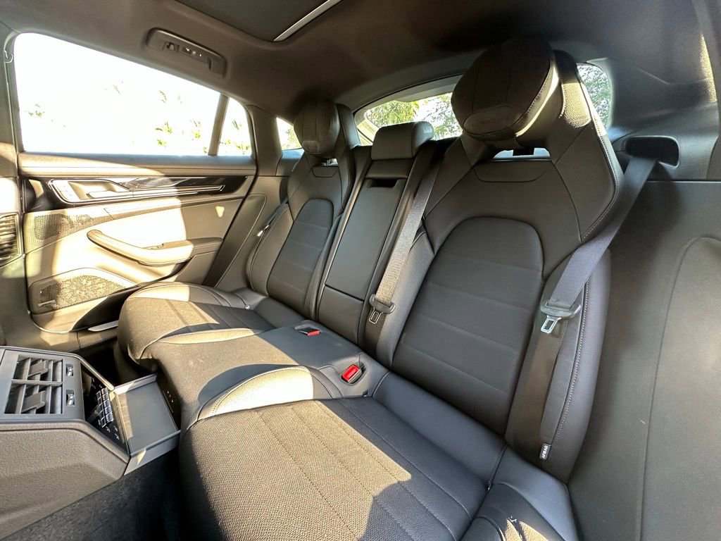 Used 2026 Porsche Panamera image 36