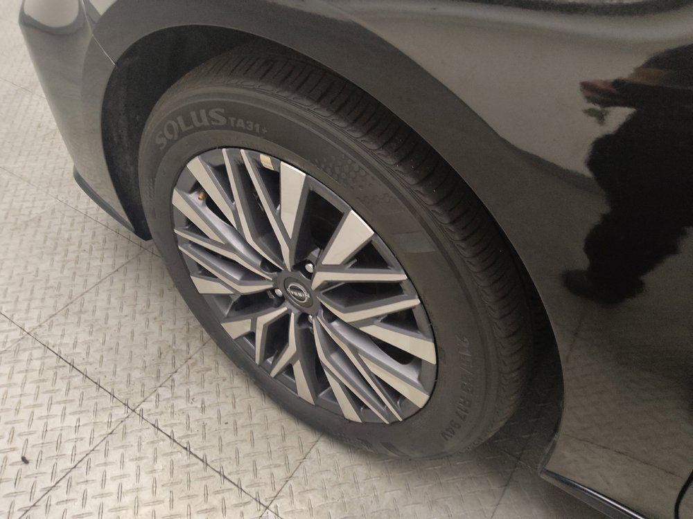 Used 2025 Nissan Altima 2.5 SV FWD image 31