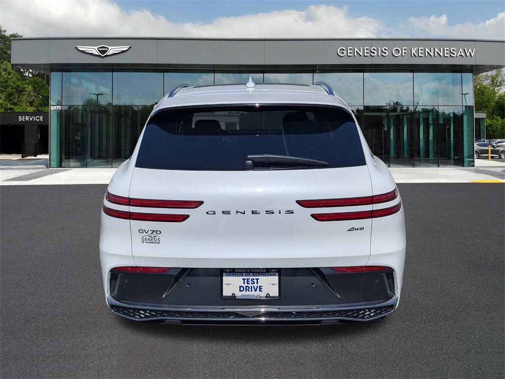 Used 2026 Genesis GV70 2.5T Select image 6