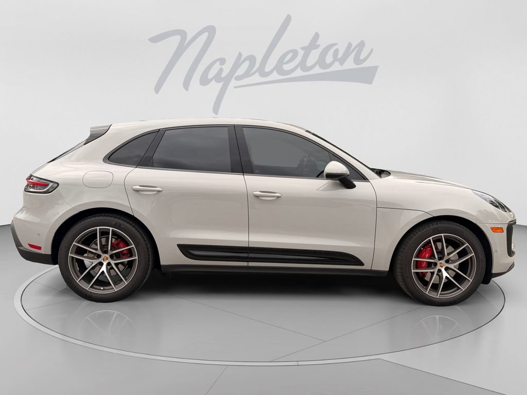 Used 2023 Porsche Macan S AWD/4WD image 7