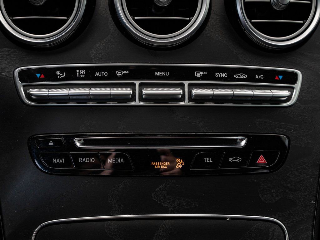 Used 2019 Mercedes-Benz GLC 300 4MATIC Coupe image 37