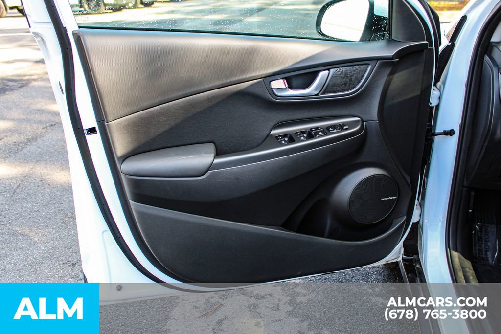 Used 2023 Hyundai Kona Limited image 42
