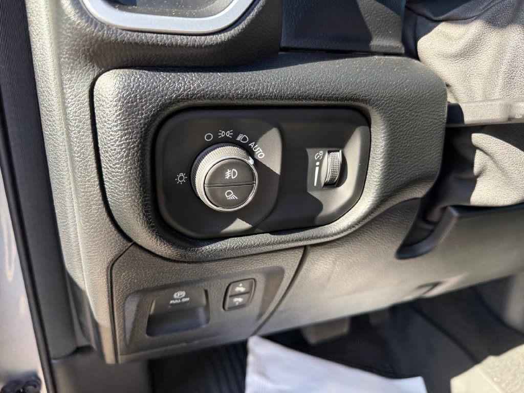 Used 2021 RAM 1500 Big Horn AWD/4WD image 19