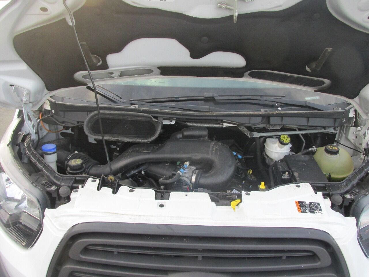 Used 2018 Ford Transit 250 148 Medium Roof image 32