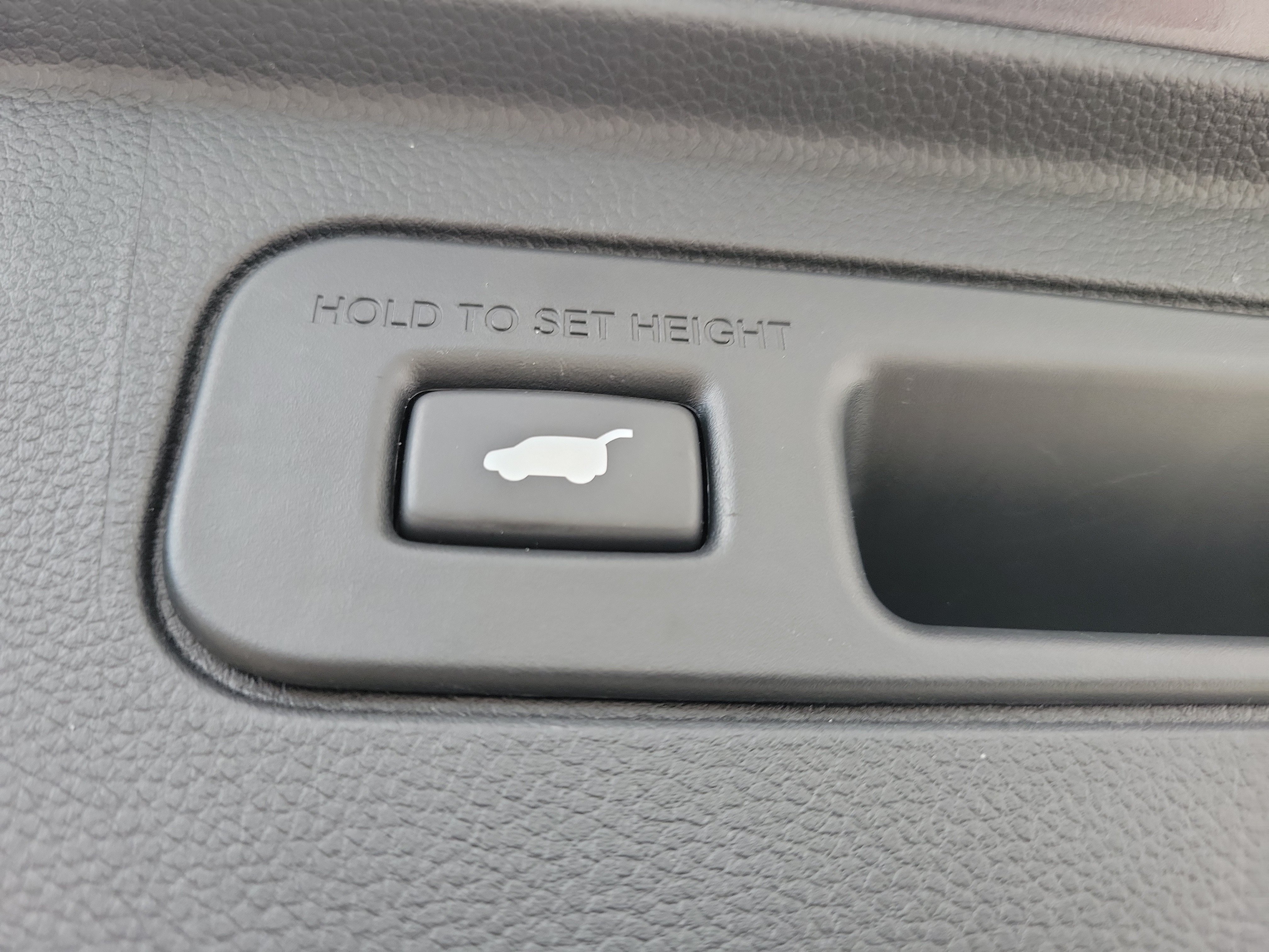 Used 2024 Honda Pilot EX-L image 9