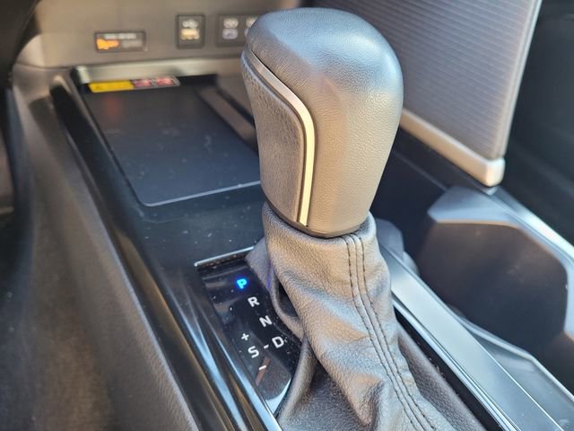 Used 2025 Toyota Camry SE w/ Convenience Package image 22