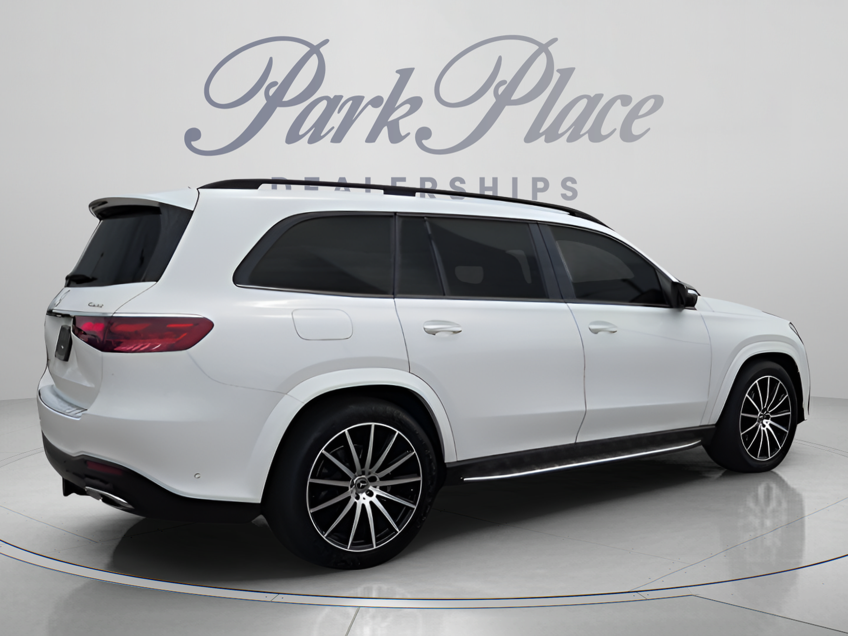 Used 2024 Mercedes-Benz GLS 450 4MATIC image 5