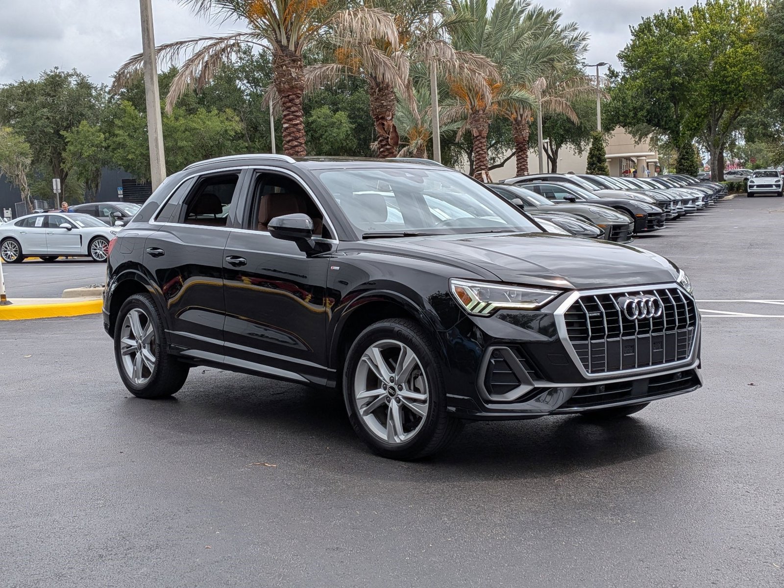 Used 2021 Audi Q3 2.0T Premium Plus w/ Premium Plus Package AWD/4WD image 6