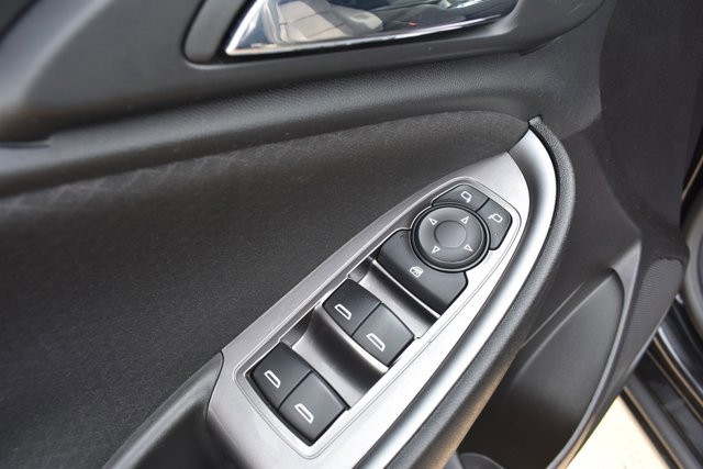 Used 2022 Chevrolet Malibu LS FWD image 12