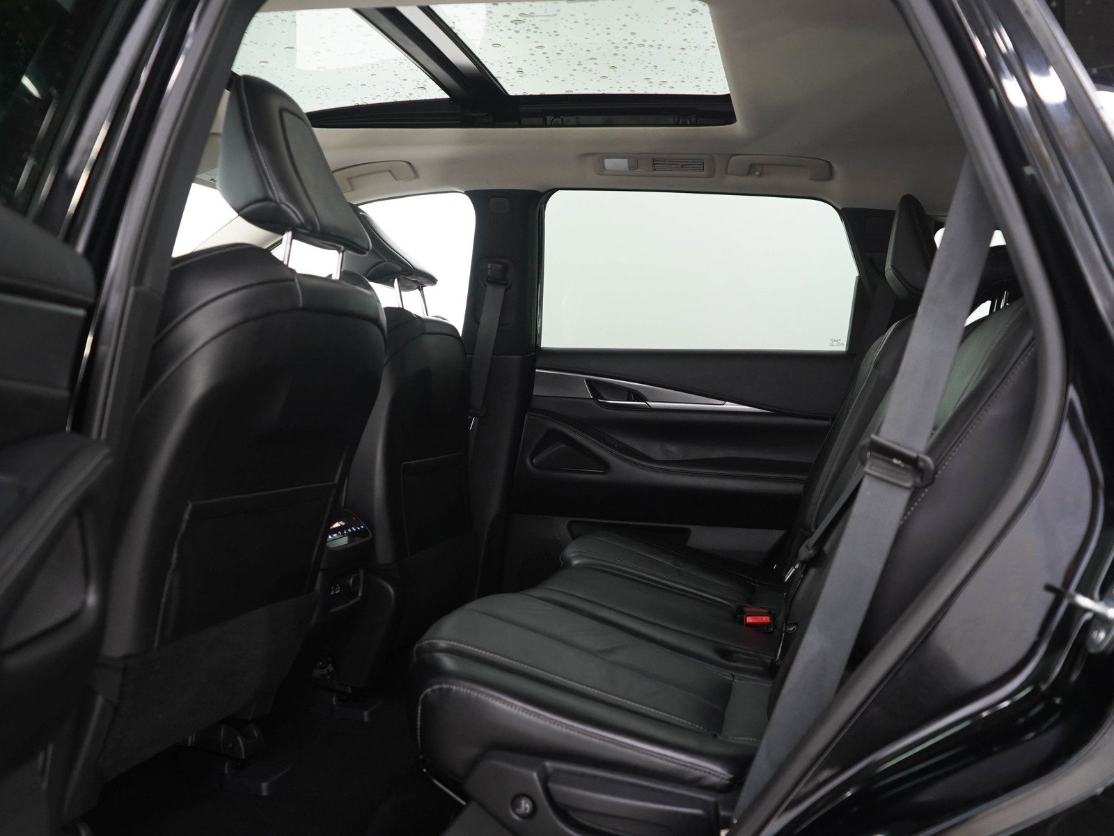 Used 2023 INFINITI QX60 Luxe AWD/4WD image 19