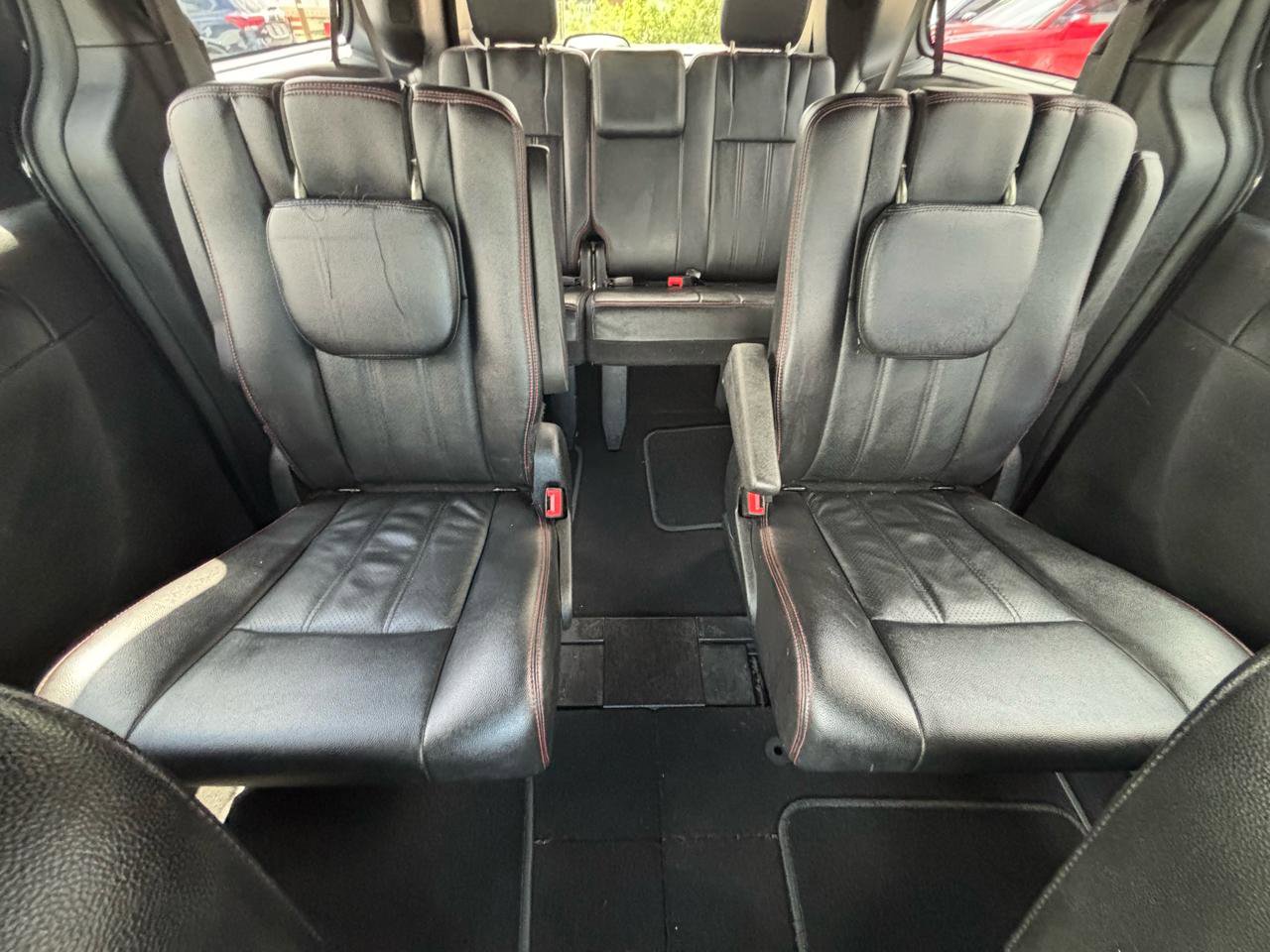 Used 2018 Dodge Grand Caravan GT FWD image 19
