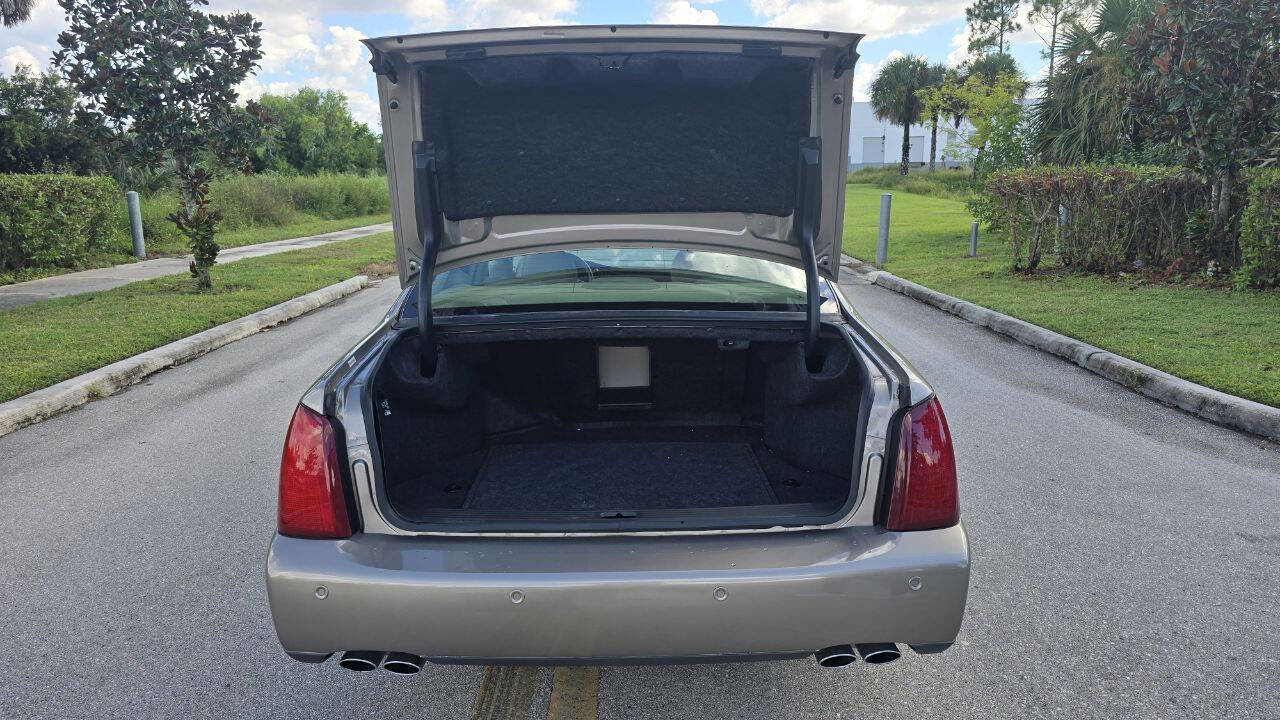 Used 2000 Cadillac De Ville w/ Comfort/Convenience Pkg image 26