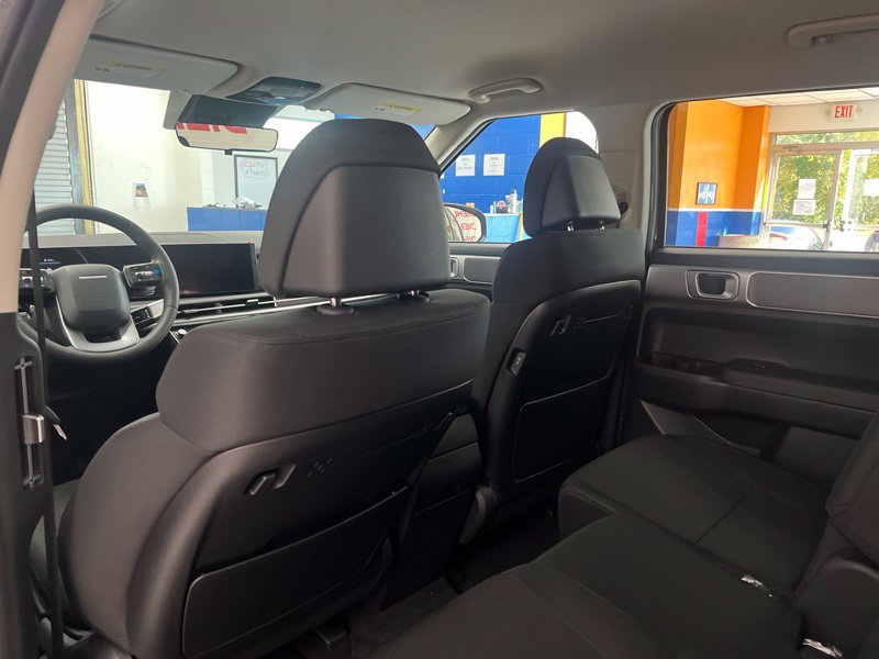 New 2027 Hyundai Santa Fe SE AWD/4WD image 17