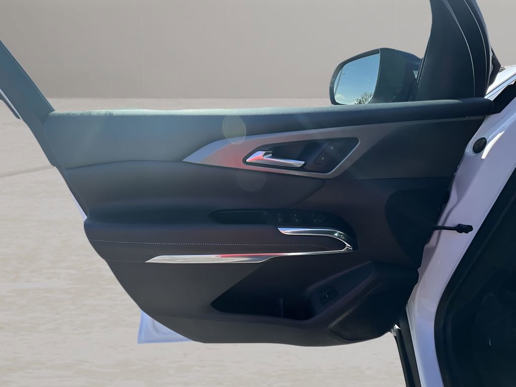 Certified 2025 Chevrolet Traverse LT image 22