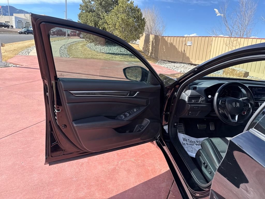 Used 2022 Honda Accord Sport image 10