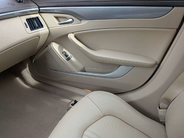 Used 2013 Cadillac CTS Luxury RWD image 19