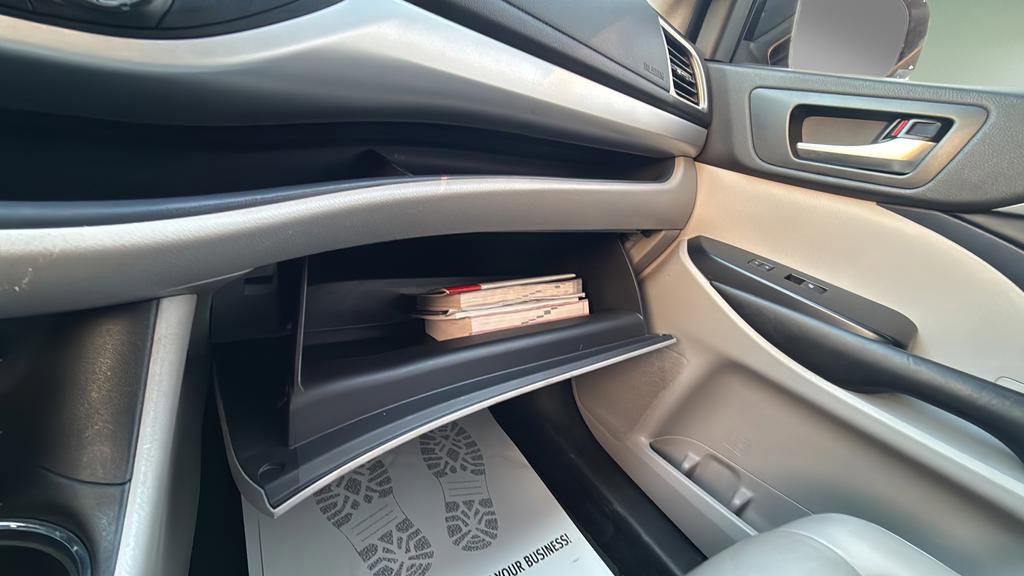 Used 2019 Toyota Highlander XLE image 30