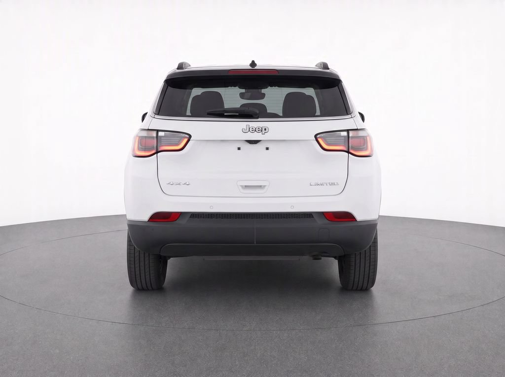 Used 2024 Jeep Compass Limited AWD/4WD image 8