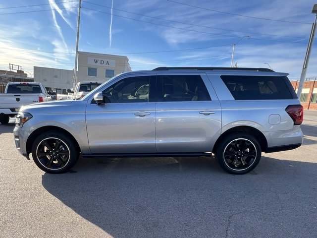 Used 2023 Ford Expedition Max Limited image 8