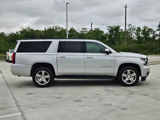 Used 2020 Chevrolet Suburban LT w/ Max Trailering Package image 4