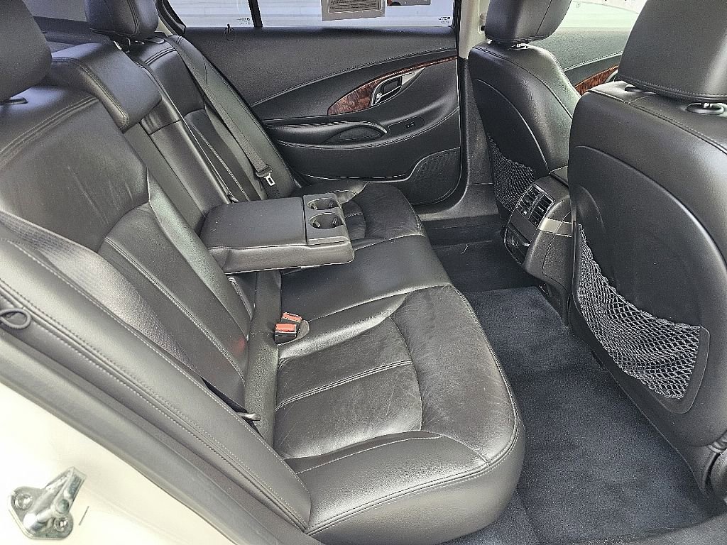 Used 2013 Buick LaCrosse Leather w/ Entertainment Package image 19