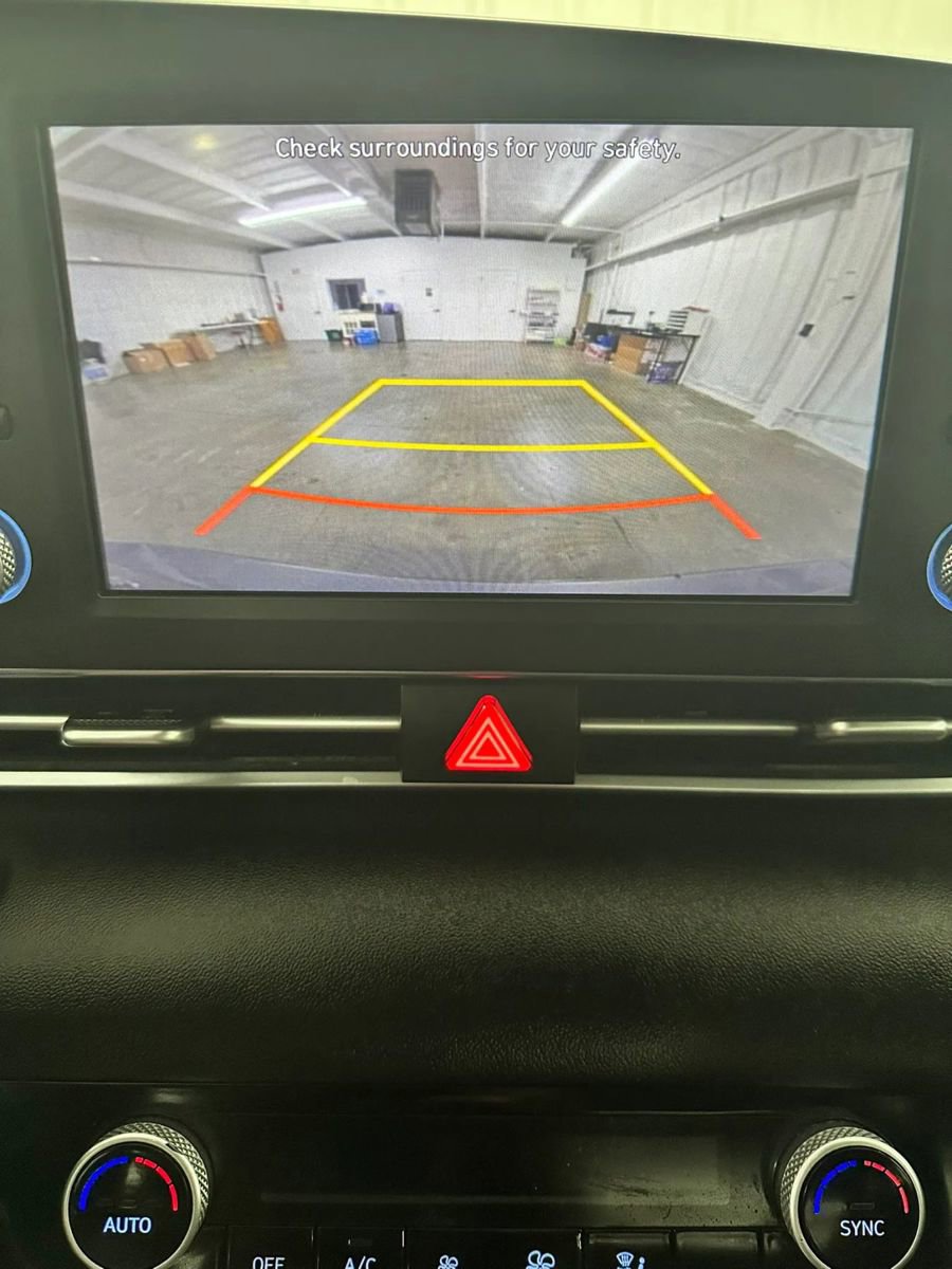 Used 2023 Hyundai Elantra SEL image 22