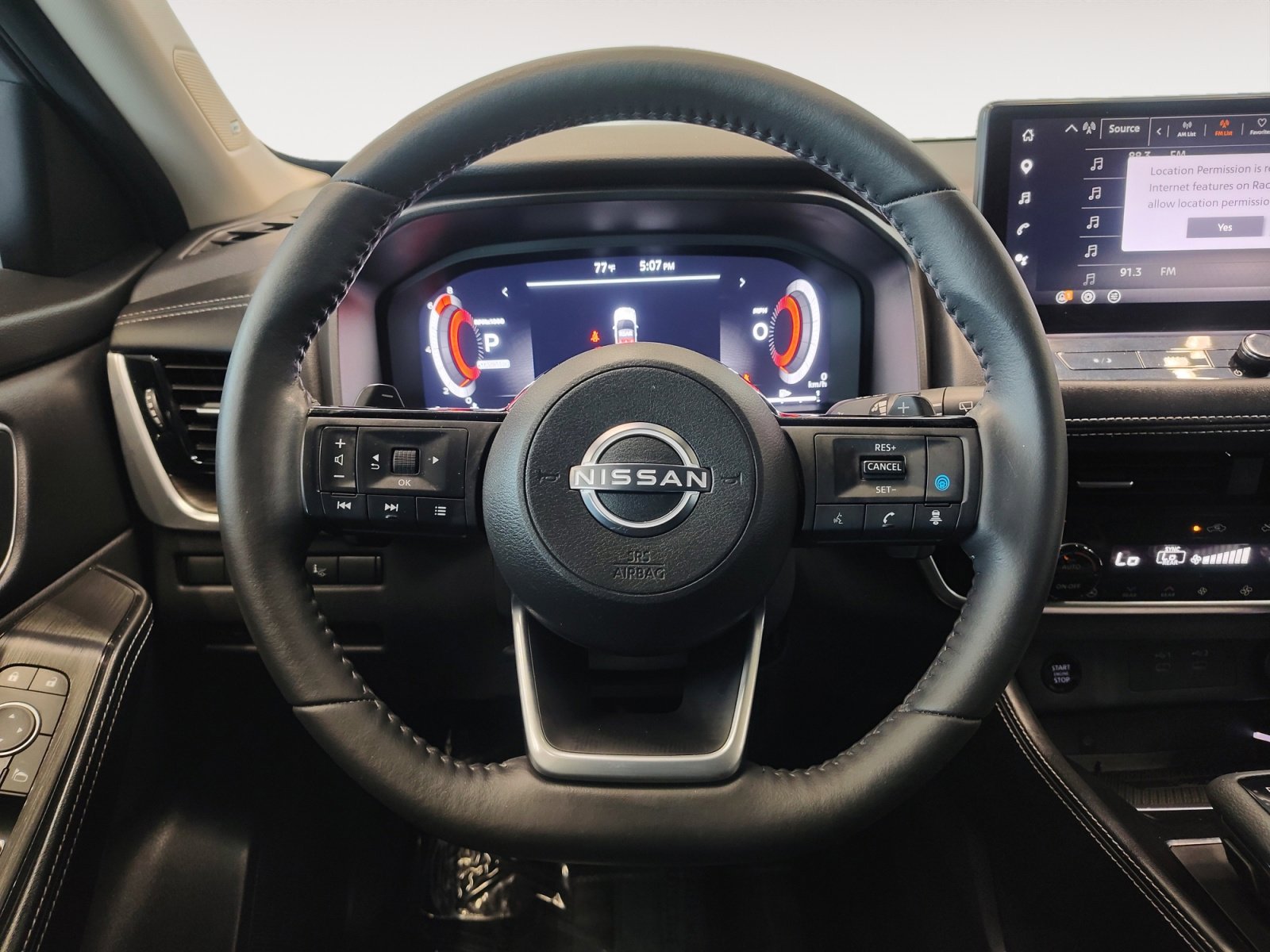 Used 2024 Nissan Rogue Platinum w/ Platinum Premium Package image 18