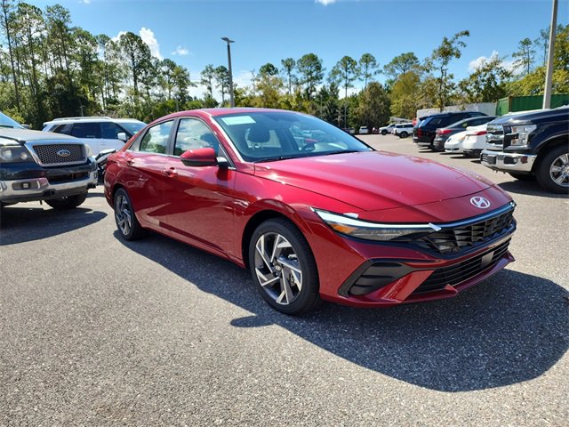 New 2025 Hyundai Elantra Limited