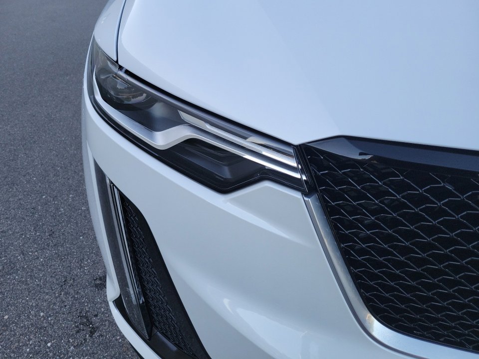 New 2025 Cadillac XT6 Sport w/ Technology Package image 24