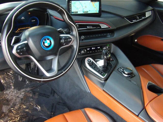 Used 2019 BMW i8 Coupe image 23