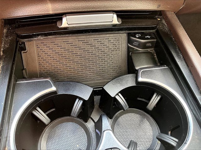 Used 2020 Mercedes-Benz GLE 350 image 26