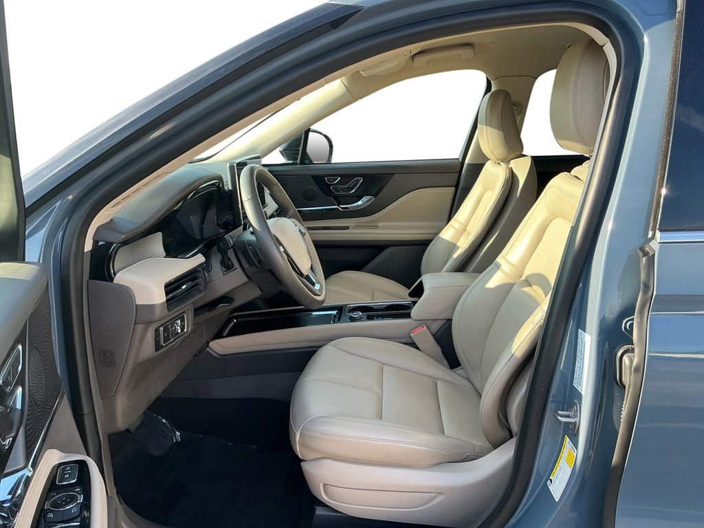 Used 2023 Lincoln Corsair FWD image 14