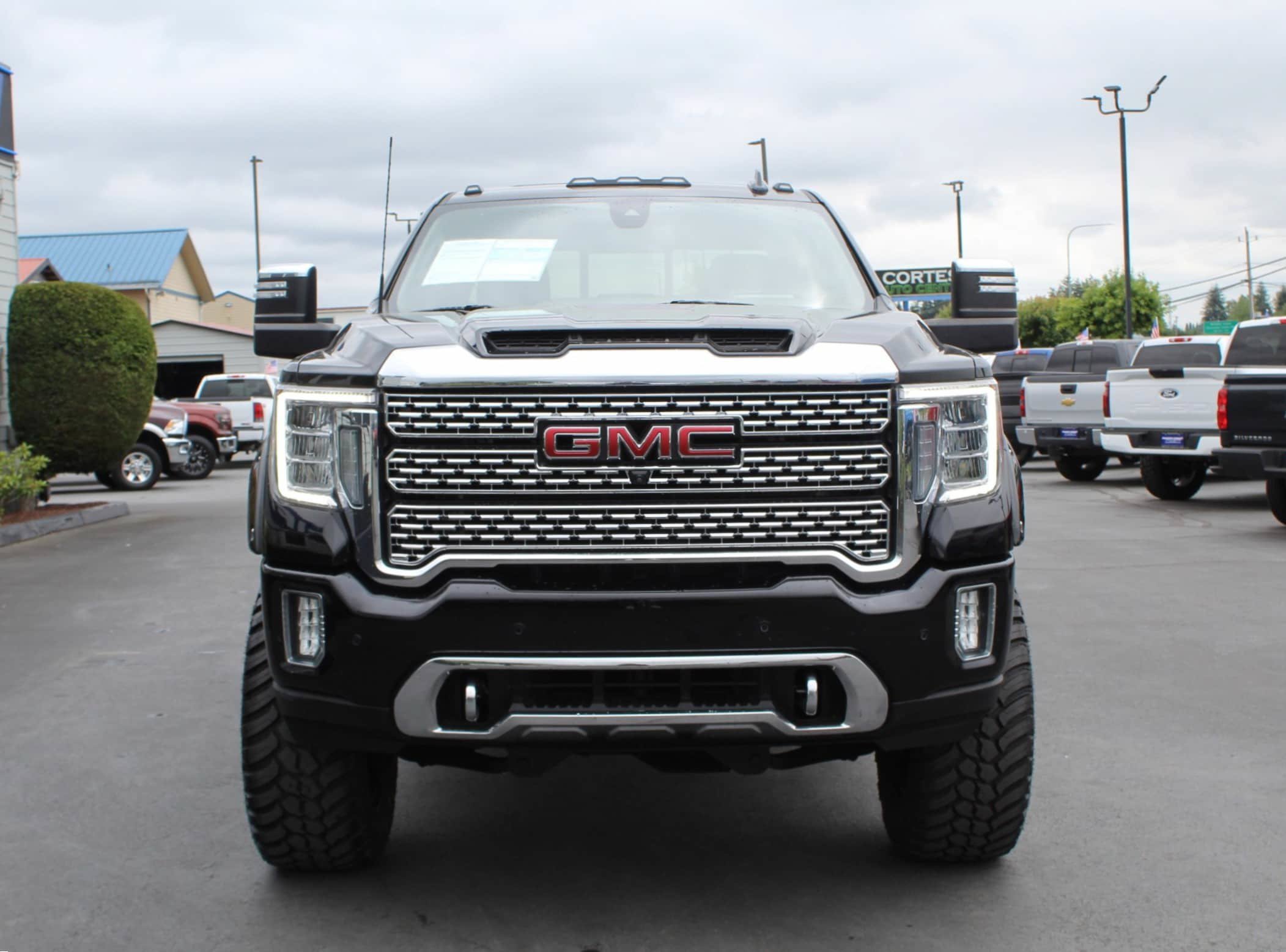 Used 2022 GMC Sierra 3500 Denali w/ Denali Ultimate Package AWD/4WD image 10