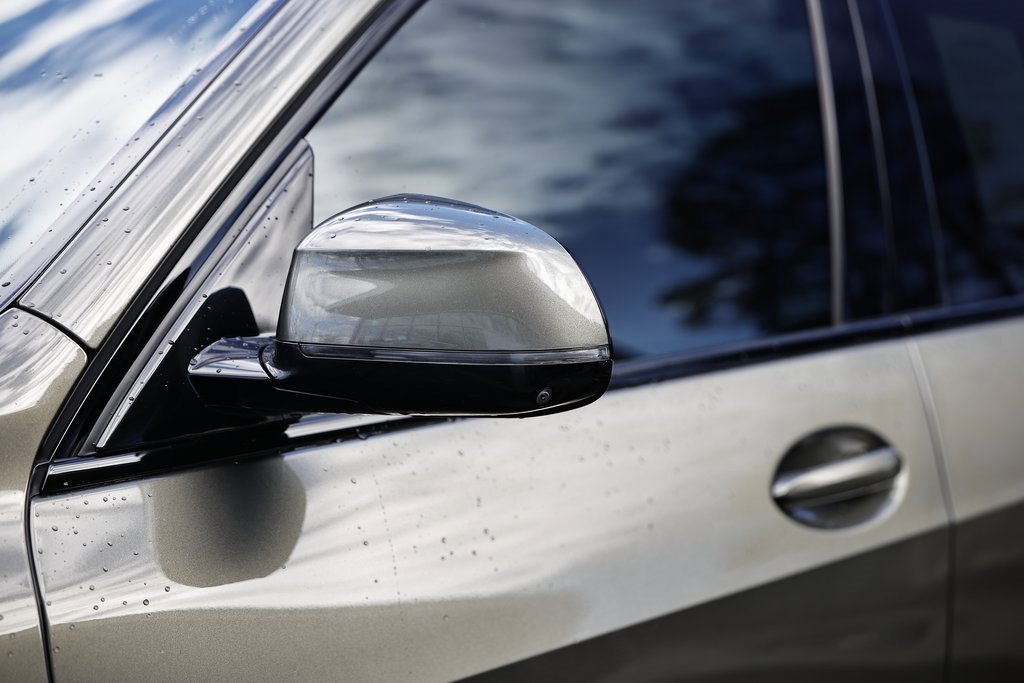 Used 2022 BMW X5 xDrive40i w/ M Sport Package image 11