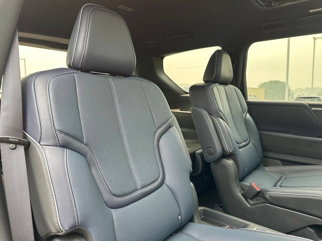 New 2027 INFINITI QX80 Sensory w/ Sport Exterior Package AWD/4WD image 23