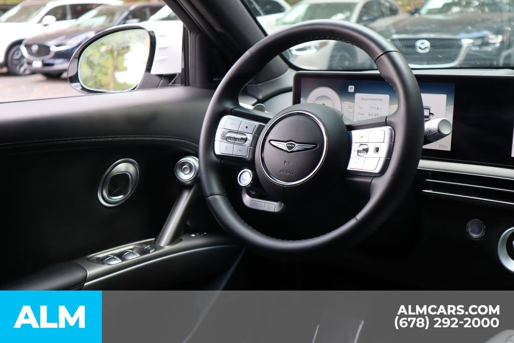 Used 2025 Genesis GV60 Advanced image 32