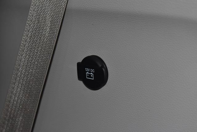 Certified 2024 Chrysler Pacifica Touring-L image 39