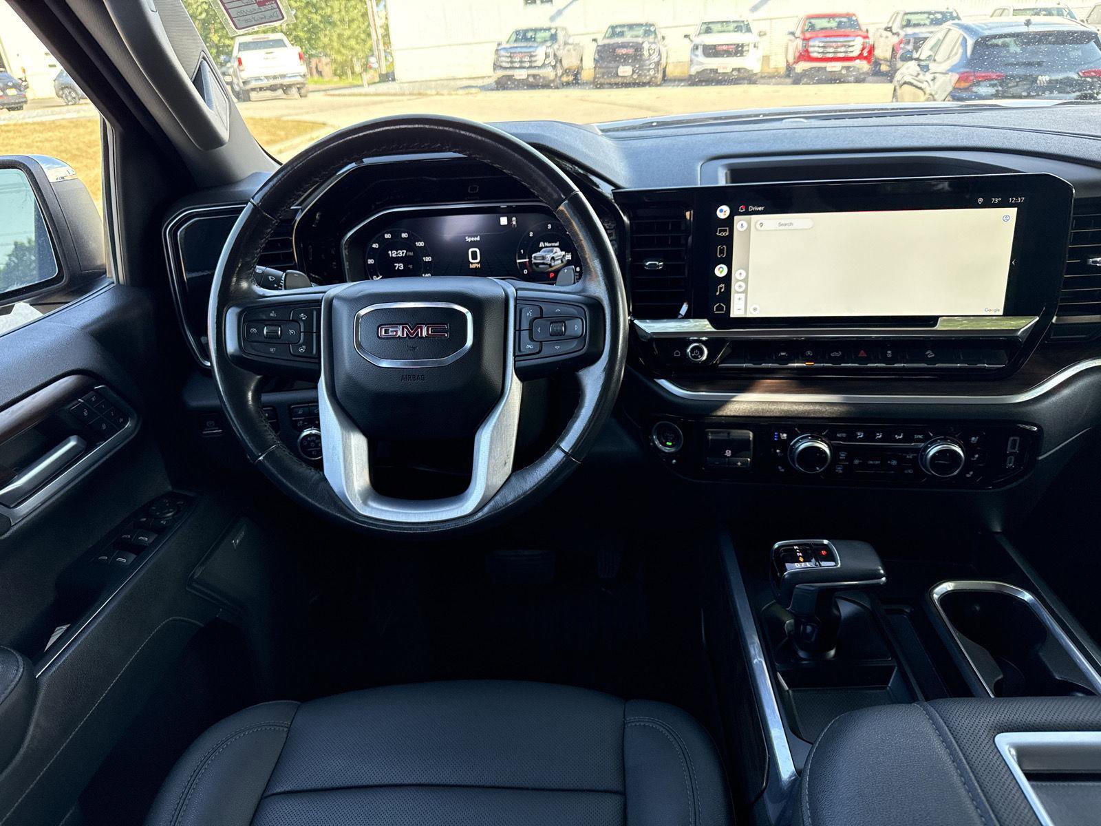 Used 2022 GMC Sierra 1500 SLT w/ SLT Premium Package image 16