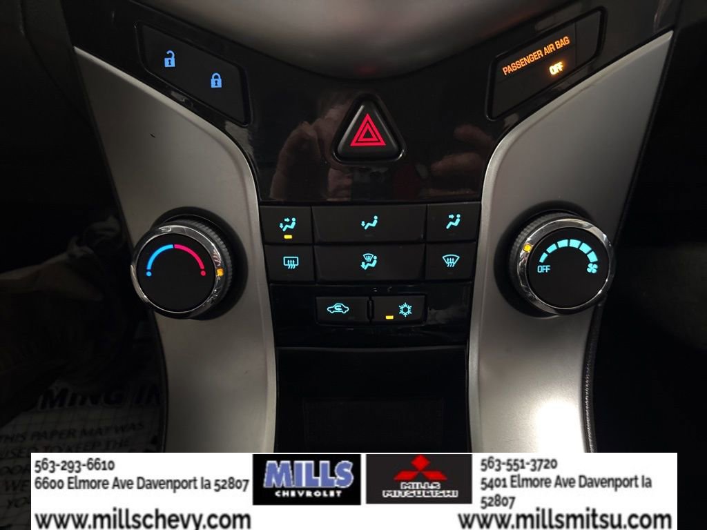 Used 2014 Chevrolet Cruze LT w/ Technology Package image 22