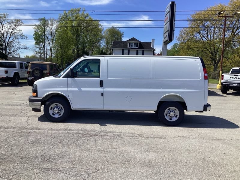 New 2026 Chevrolet Express 2500 w/ Driver Convenience Package RWD image 4