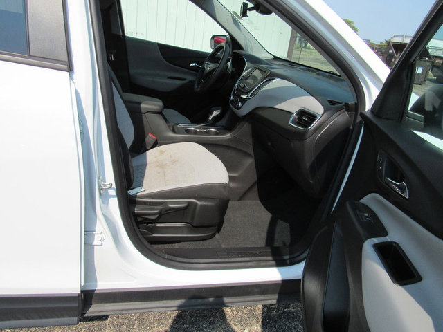 Used 2022 Chevrolet Equinox LS w/ LS Convenience Package FWD image 13