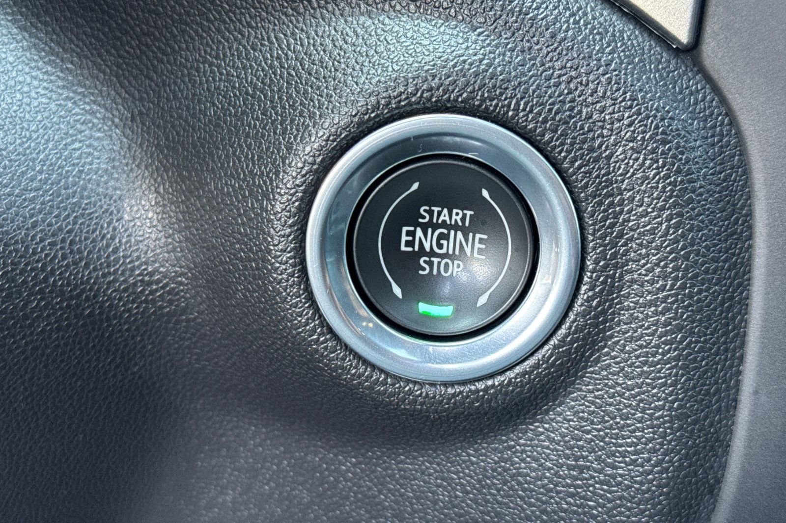 Used 2021 Chevrolet Silverado 1500 RST AWD/4WD image 21