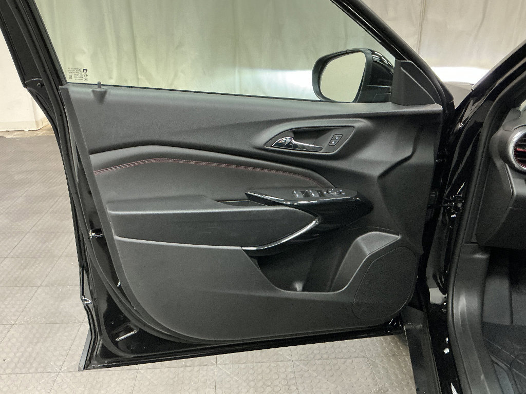 New 2026 Chevrolet Trax RS image 15